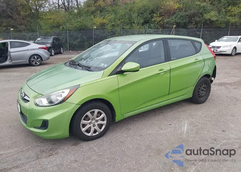 2012 Hyundai Accent Gs z USA, uszkodzony, nr VIN KMHCT5AE2CU052993